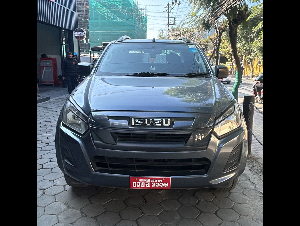 Isuzu D-MAX V-CROSS Hi-Lander 4 WD on sale